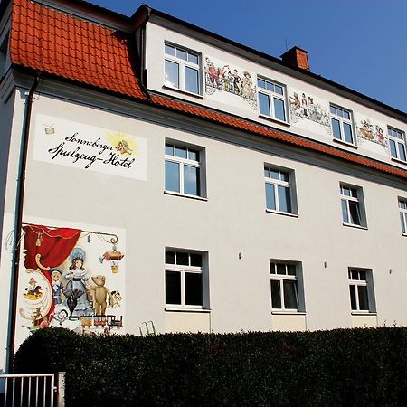 Spielzeughotel Sonneberg Ngoại thất bức ảnh