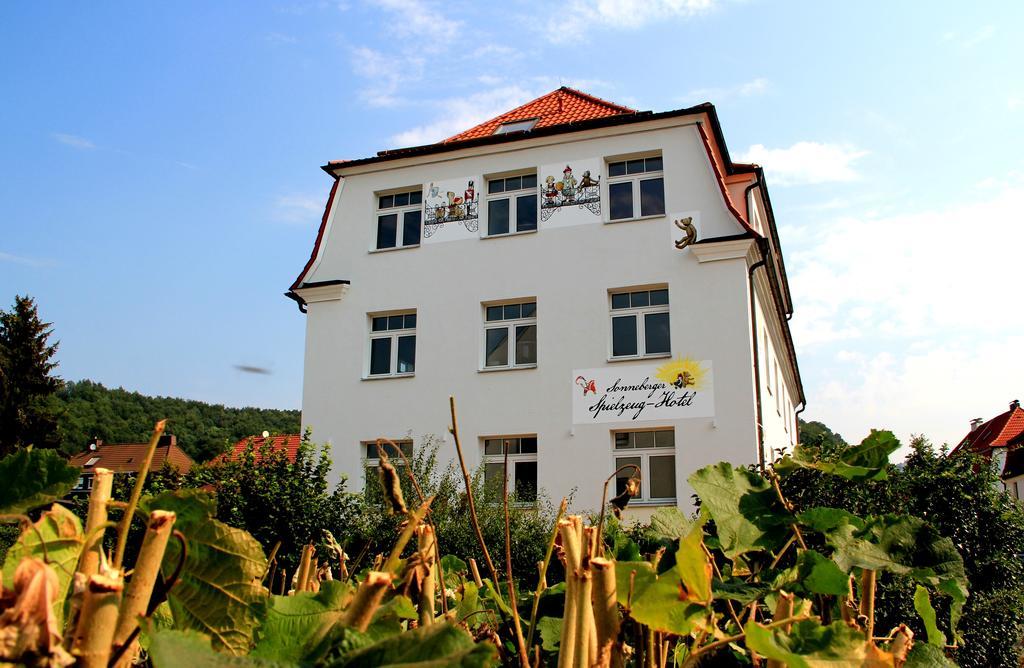 Spielzeughotel Sonneberg Ngoại thất bức ảnh