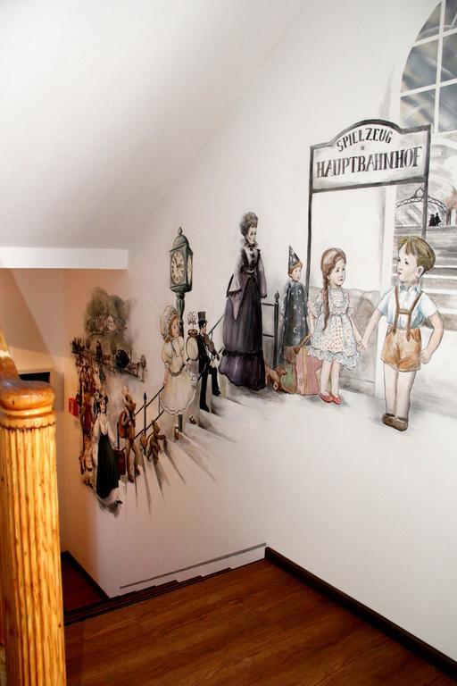 Spielzeughotel Sonneberg Ngoại thất bức ảnh