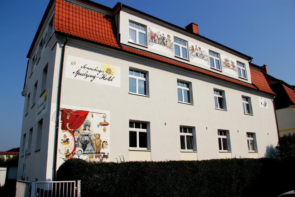 Spielzeughotel Sonneberg Ngoại thất bức ảnh